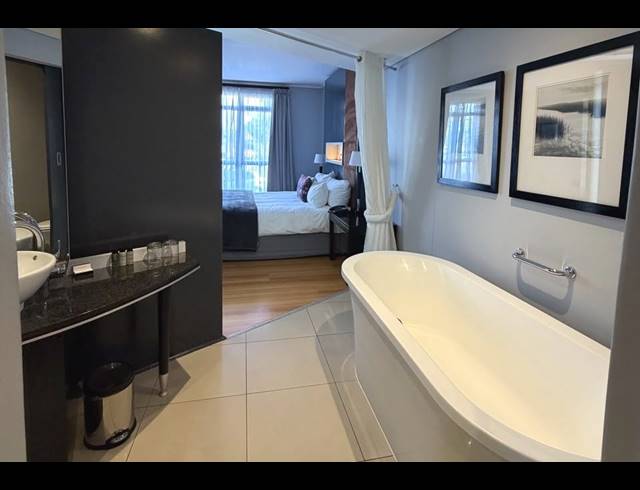 1 BEDROOM APARTMENT FOR SALE IN CENTURY CITY